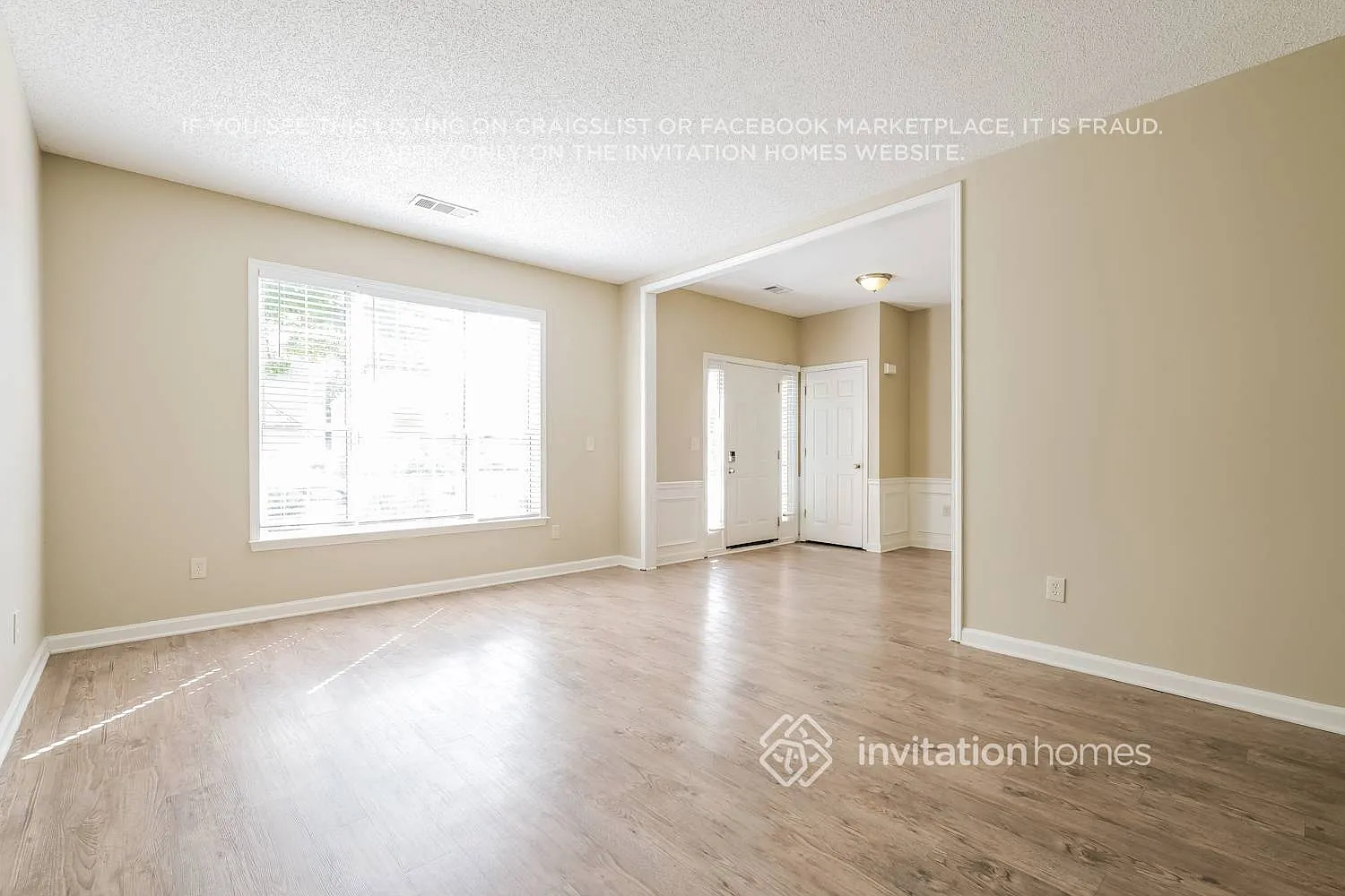 130 Lyndhurst Ct Roswell, GA 30075 — Photo 4