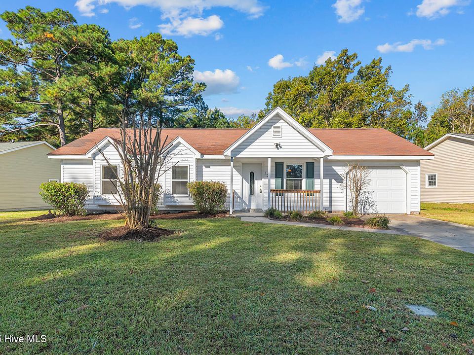 1st image of 126 Broadleaf Drive