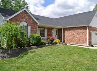 12 August Ct, Columbia, IL 62236