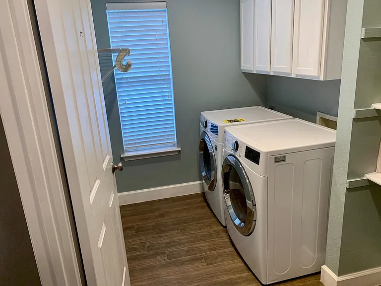 (utility/pantry) - washer and drier included