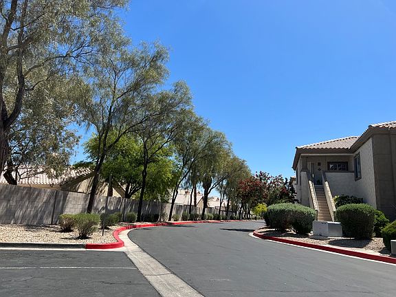 5th image of 6909 Squaw Mountain Dr Unit 204