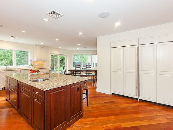 4th image of 18 Oak Pl