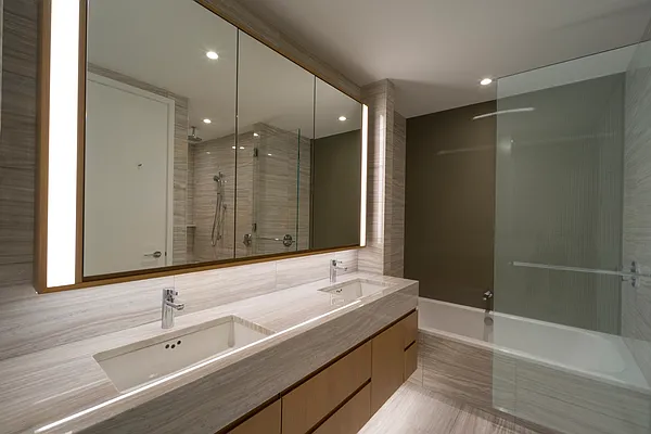 Rented by LEVEN Real Estate | media 38