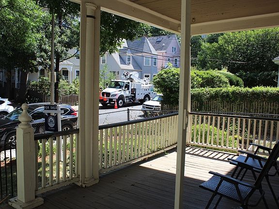 5th image of 48 Atherton St