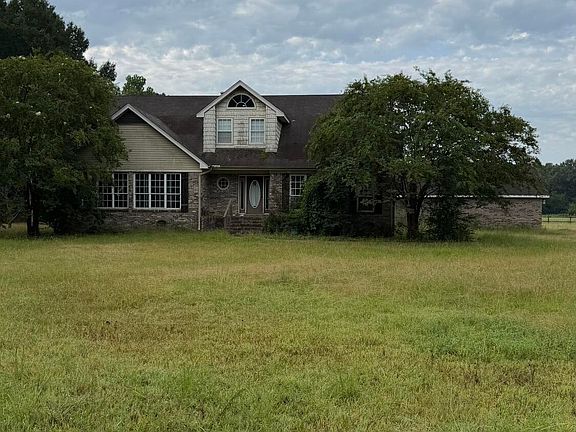 2nd image of 191 Pear Tree Rd