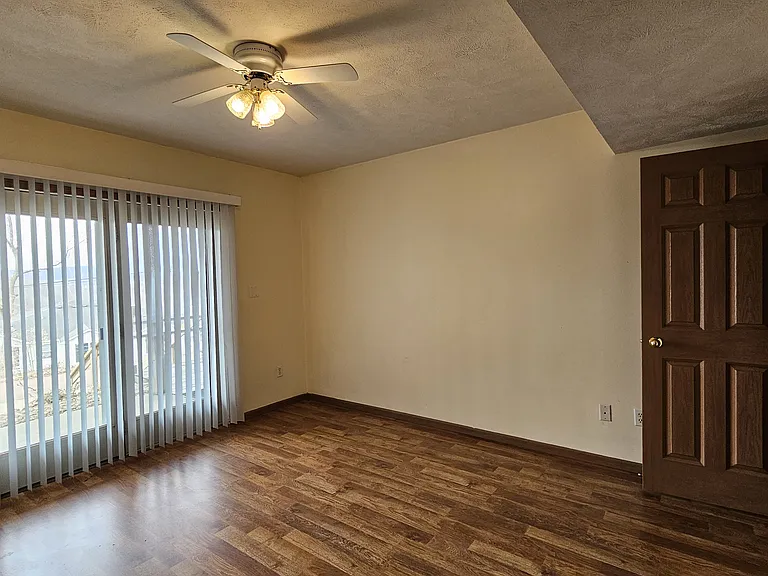 1381 Bergamont St — Photo 21