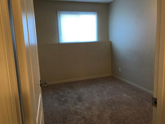 5th image of 3503 20th Ave S #2