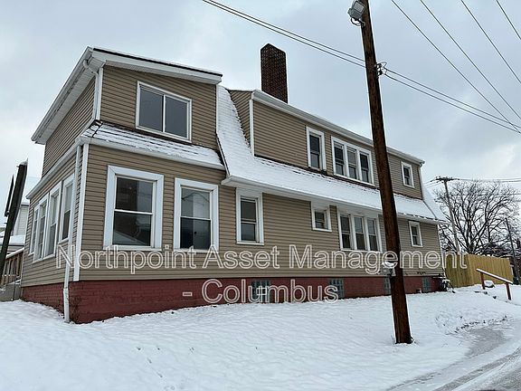 3rd image of 984 Oakwood Ave