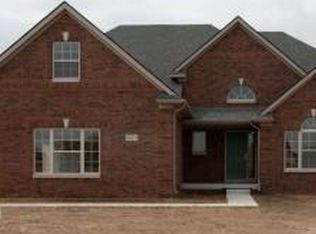 24556 Brompton Way, South Lyon, MI 48178