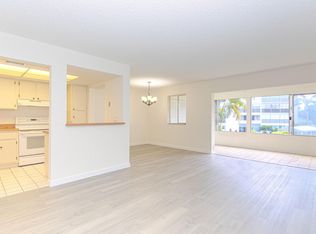 3186 Via Poinciana APT 202, Lake Worth, FL 33467