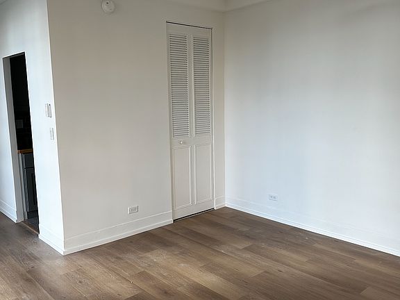 3rd image of 516 E 78th St APT 2N