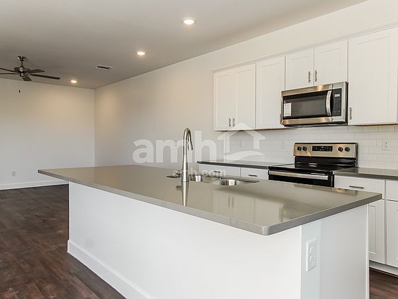 4th image of 6151 W Calle Bilboa