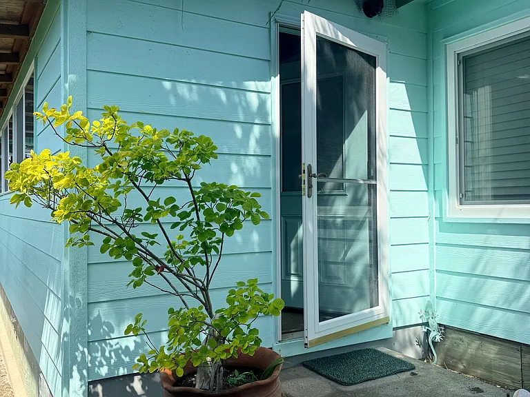 Rhododendron Dr — Photo 3
