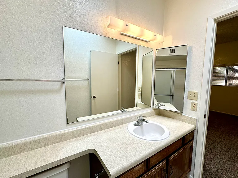 8144 E Rivenoak Dr — Photo 34