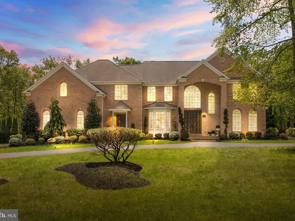 7 Angels Ct, Southampton, NJ 08088
