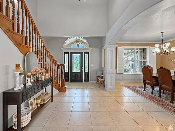 3rd image of 3904 Summer Ridge Rd