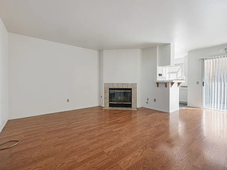 2403 Meade Ave — Photo 15