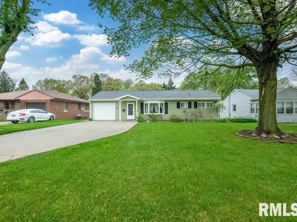 18 Cherry St, Bartonville, IL 61607