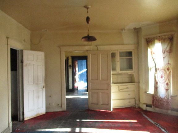 5th image of 10543 S Wabash Ave