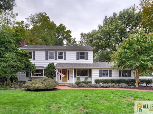 109 N Main St, Cranbury, NJ 08512