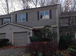30 Uplands Way, Glastonbury, CT 06033
