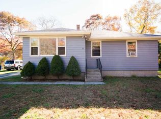 65 Forand Ln, Tiverton, RI 02878