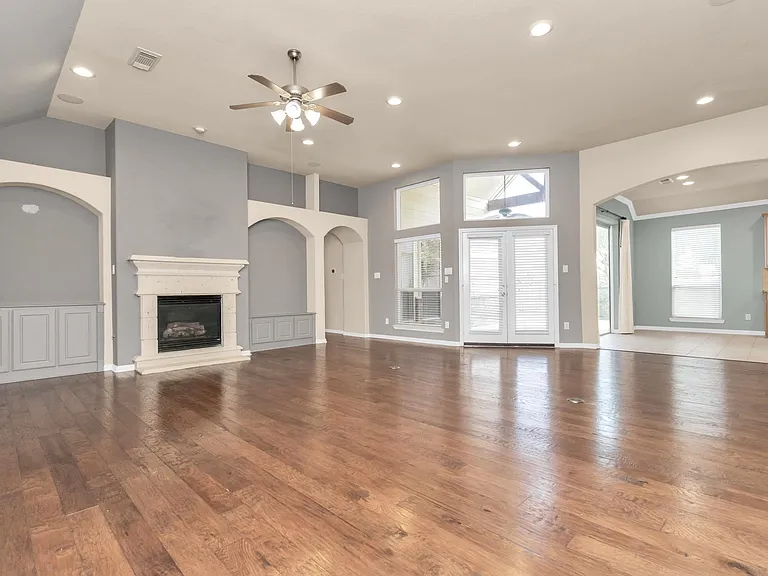 6630 Larocke Trl — Photo 18