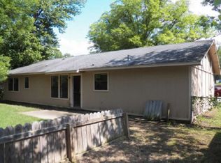 14 W El Paso St, Greenwood, AR 72936