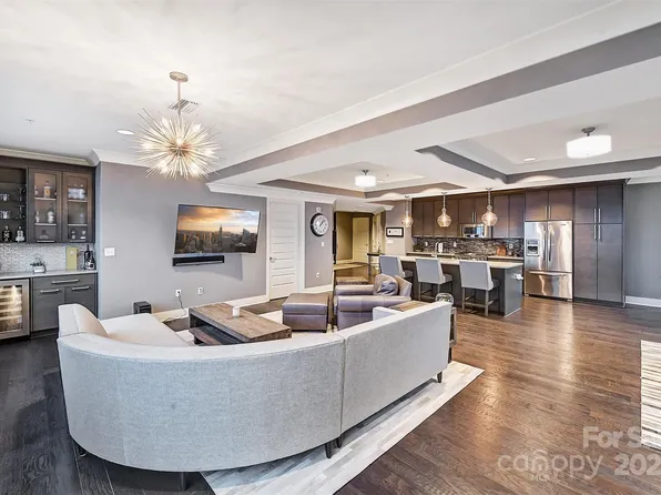 222 S Caldwell St Unit 2007, Charlotte, NC 28202