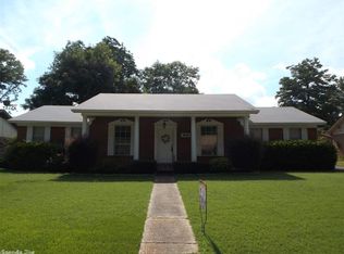 25 Dalewood Dr, Searcy, AR 72143