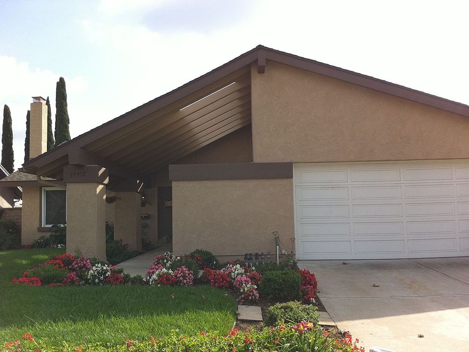 Newly Painted 5 Bedroom Home
