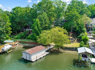 10016 Bora Bora Dr, Tega Cay, SC 29708