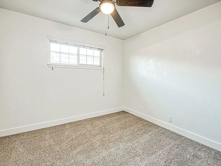 245 Minnewawa Ave #A — Photo 22
