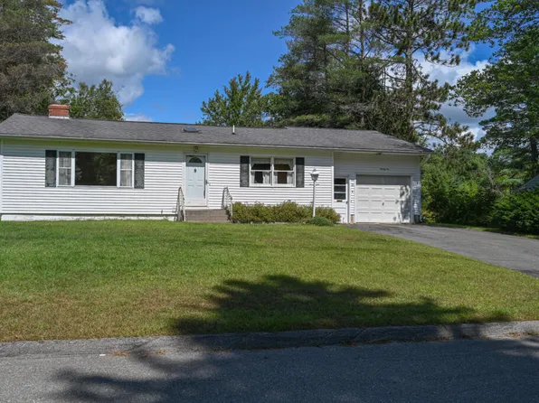 25 Mainewood Avenue, Orono, ME 04473