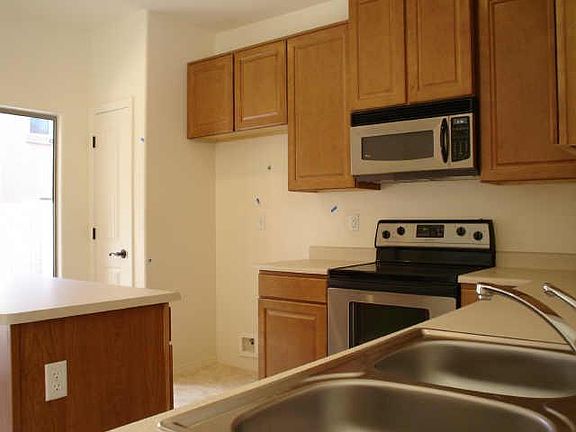 5th image of 2673 E REMMINGTON Place