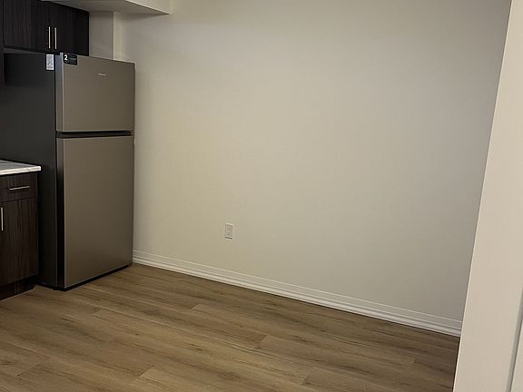 4th image of 84 Acacia Rd