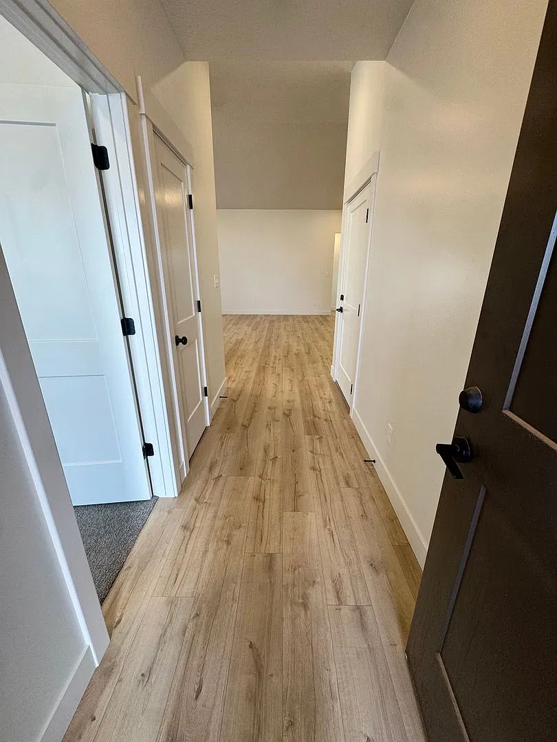 Ekko View Estates 3 Bedroom Home! — Photo 3