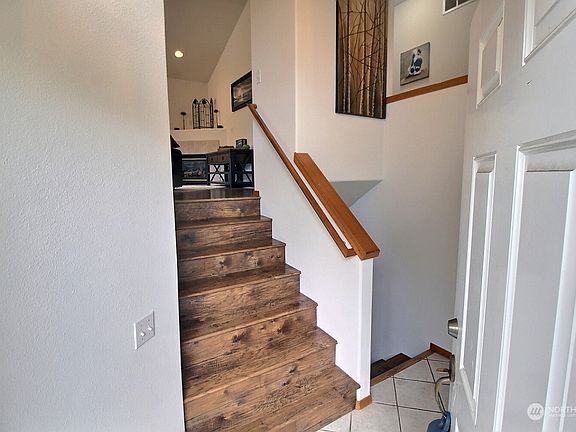 4th image of 1822 111th Drive SE