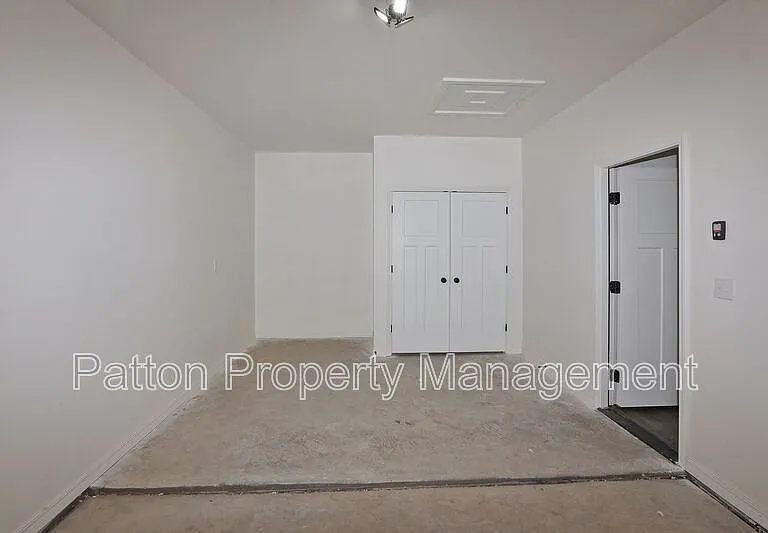 13771 Periwinkle Dr #B — Photo 15