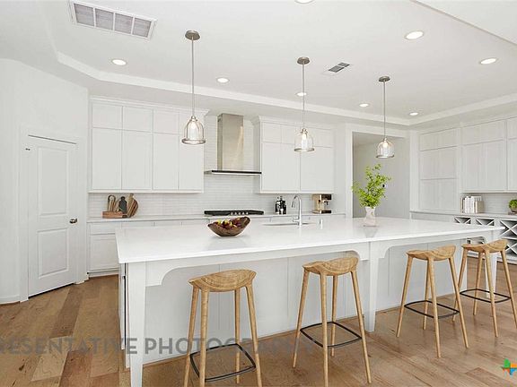 3rd image of 108 Ribera Dr