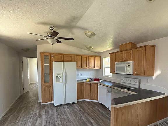 4th image of 392 N Main St #21