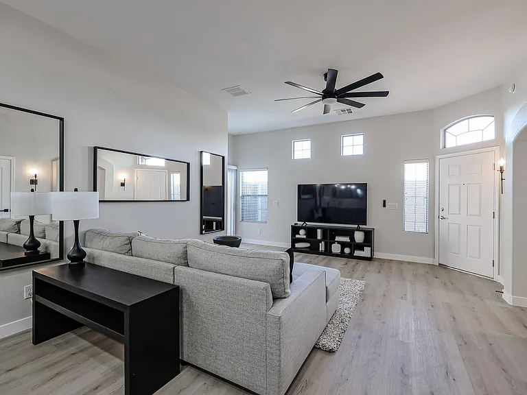 2725 E Mine Creek Rd #1216 — Photo 5