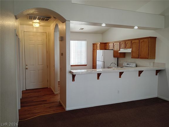 4th image of 1420 E Pocahontas Ave #4