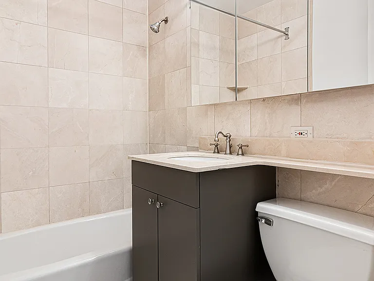 270 Park Ave S #7F — Photo 12