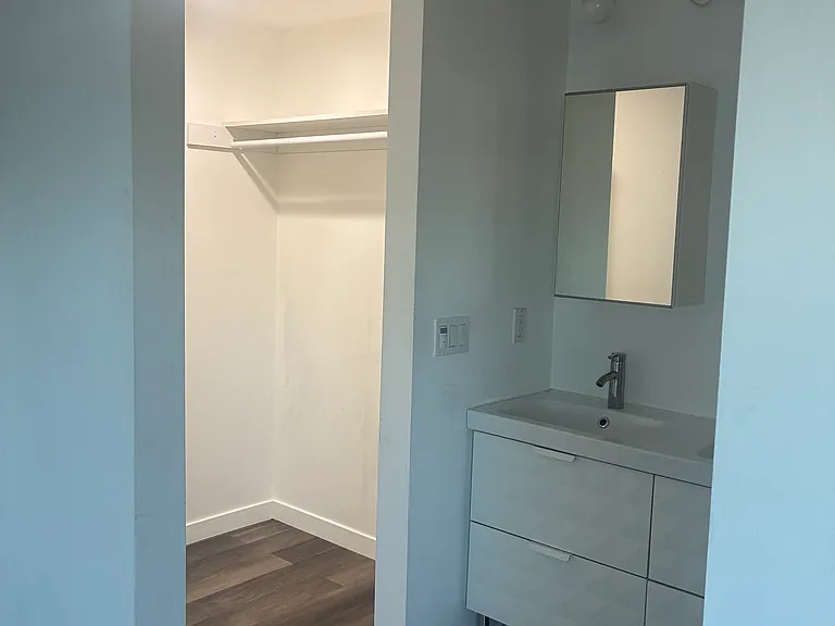 1563 Tremont St #1/4 — Photo 11