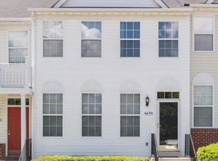 6404 Warren Point Ct, Alexandria, VA 22315