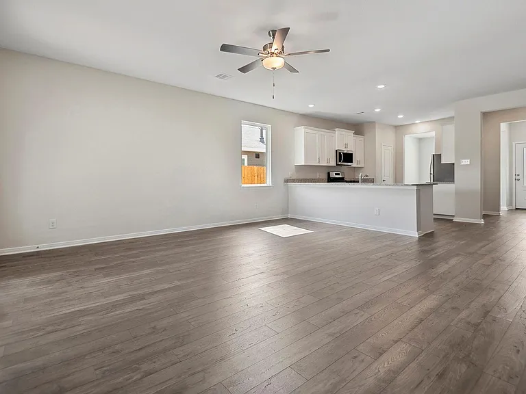 15450 Maple Terrace Dr — Photo 3