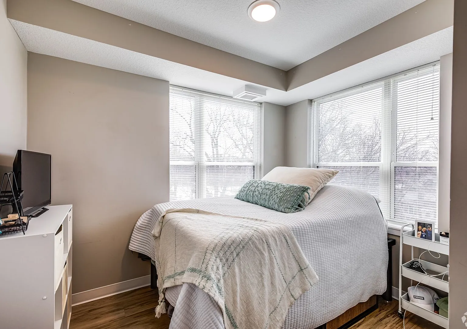 Marshall Suites — Photo 2