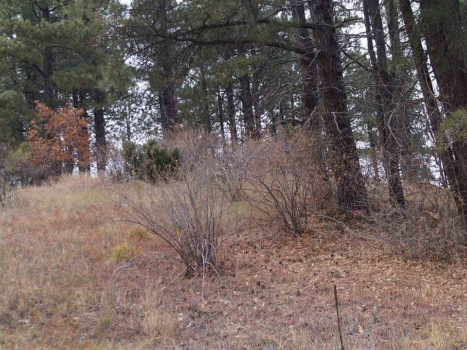 2nd image of 14 Hidden Valley Rd