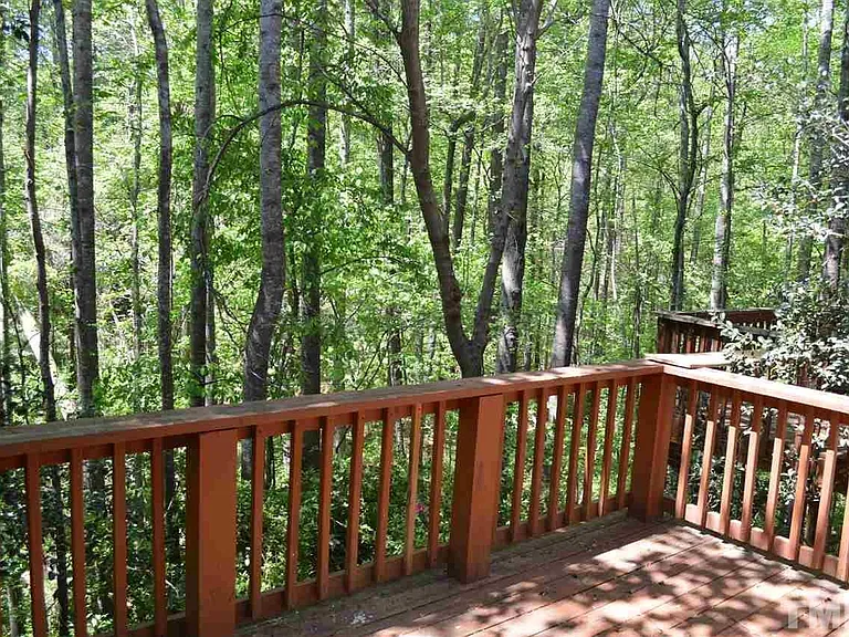 1945 Trexler Ct — Photo 12